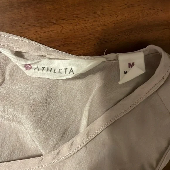 Athleta washable silk tunic, medium, VGUC - Picture 3 of 6